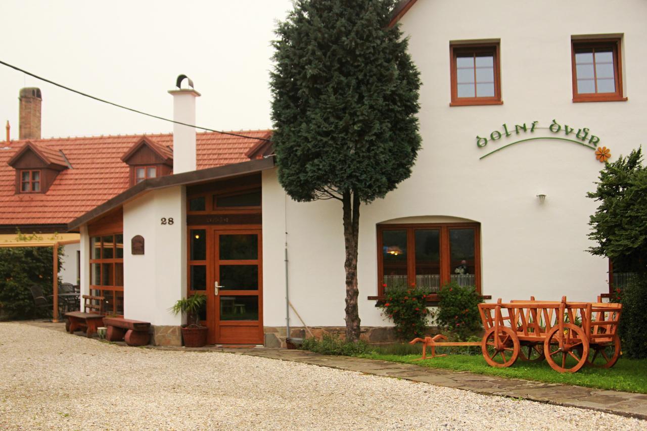 Hostinec A Penzion Dolni Dvur Verovice Exterior photo